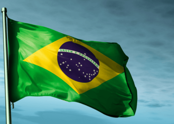 Quase metade dos brasileiros acolheria o Bitcoin como moeda oficial