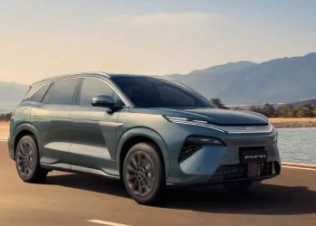 BYD Atto 8 é apresentado no Salão do Automóvel; conheça o veículo