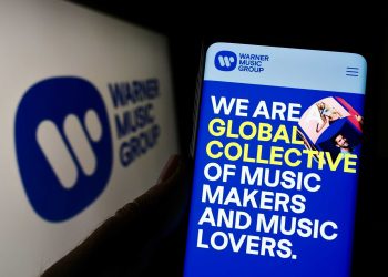 Fim do processo: Warner se junta à Suno para licenciar músicas com IA