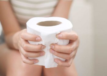 Esqueça o ‘comer mais fibras’: o que a ciência recomenda contra prisão de ventre