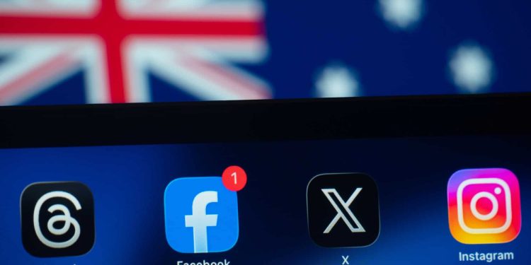 Austrália: como está o país após derrubar 4,7 milhões de contas de adolescentes