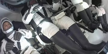 Astronautas estão bem após evacuação médica da Estação Espacial