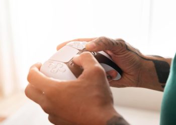 Pode usar controle do PlayStation no Xbox?