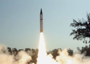 Estudantes brasileiros constroem satélite que será lançado na Índia