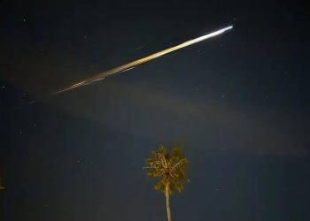 Ouvindo o céu cair: técnica usa abalos sísmicos para prever queda de foguetes