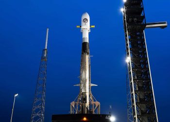 SpaceX suspende lançamentos do Falcon 9 após problema em voo