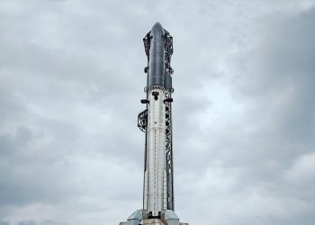 SpaceX adia lançamento do novo megafoguete Starship