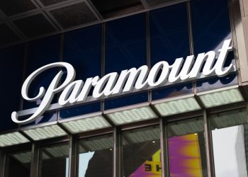 Juíza prorroga suspensão da aquisição da Warner pela Paramount até agosto