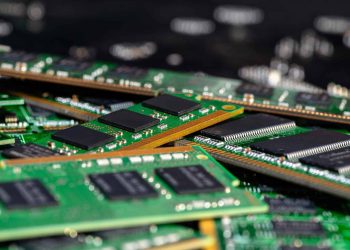 Samsung alerta que IA pode deixar celulares e PCs mais caros até 2028